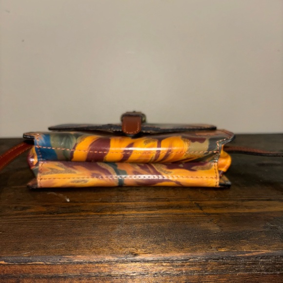 Patricia Nash Floral Leather Crossbody Bag - Picture 5 of 7